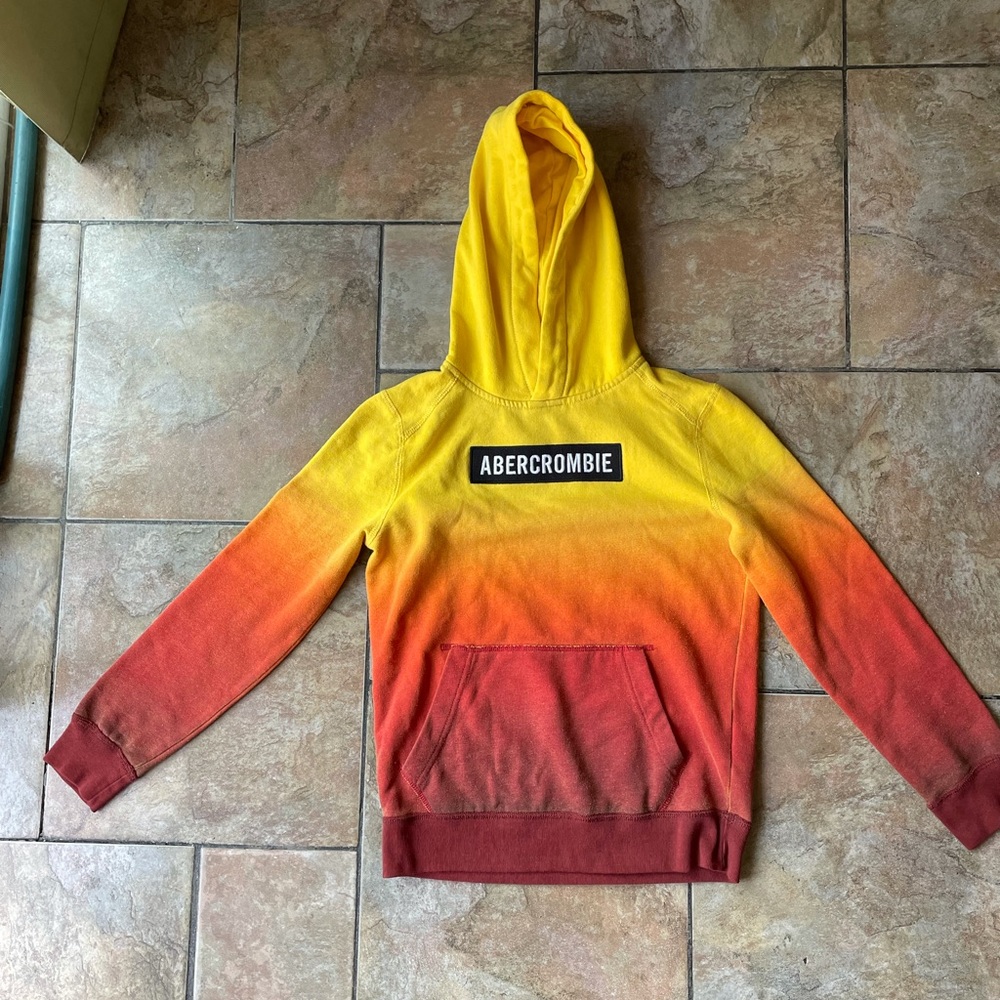 Abercrombie kids boy’s hoodie size 9/10